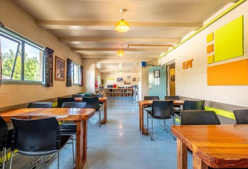 غرفة عائلية حمام مشترك, Kakapo Lodge