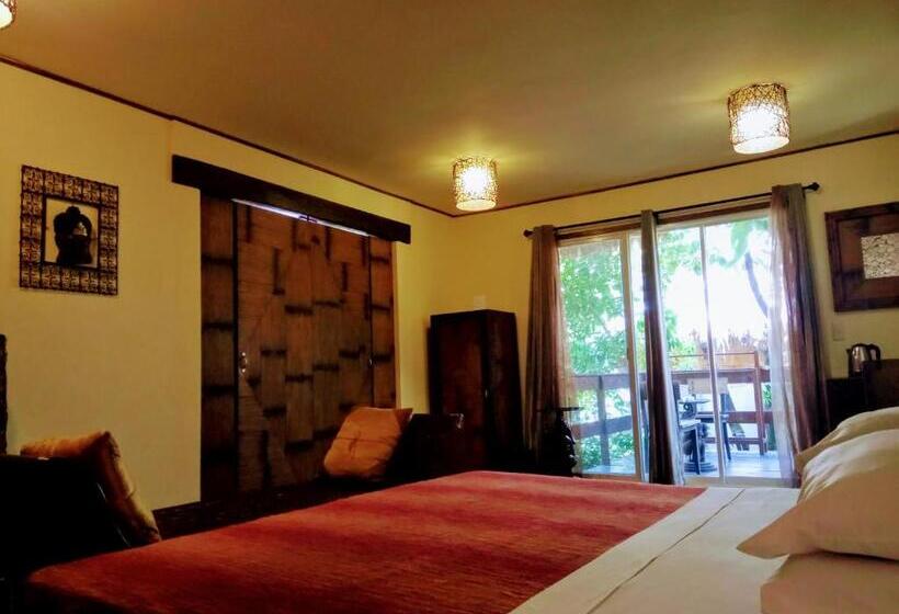 Номер Стандарт Вид на Сад, Angelina Beach Resort & Italian Restaurant Malapascua