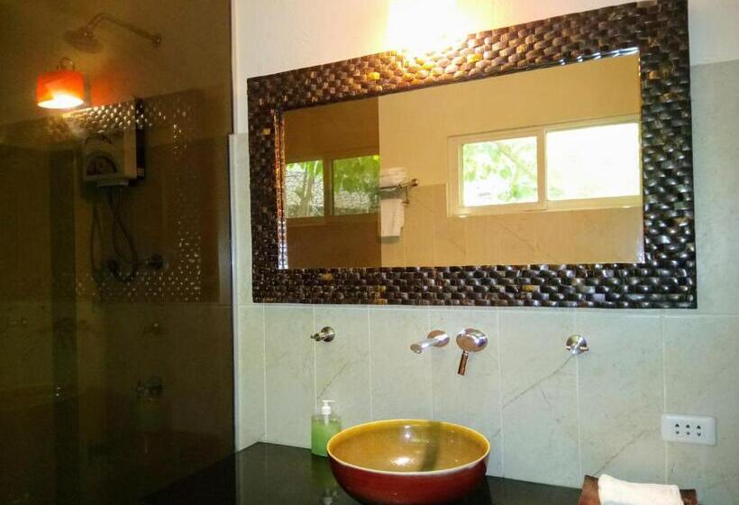 标准房带园景, Angelina Beach Resort & Italian Restaurant Malapascua