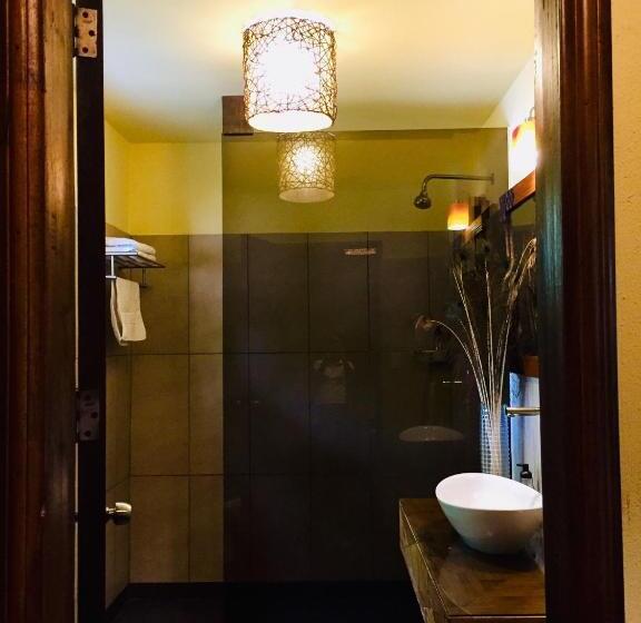 标准房带园景, Angelina Beach Resort & Italian Restaurant Malapascua