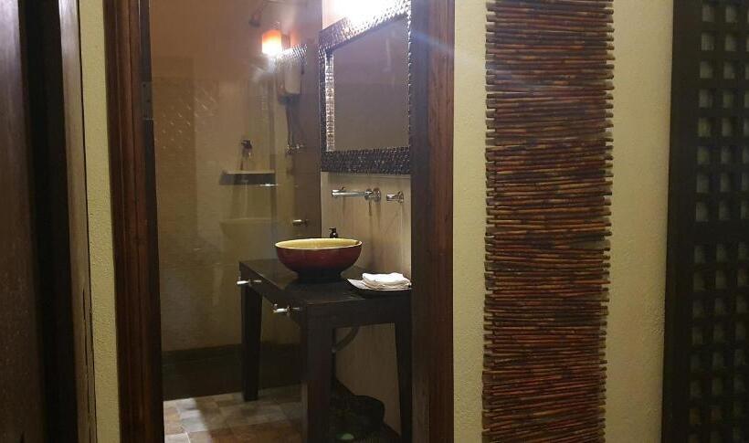 标准房带园景, Angelina Beach Resort & Italian Restaurant Malapascua