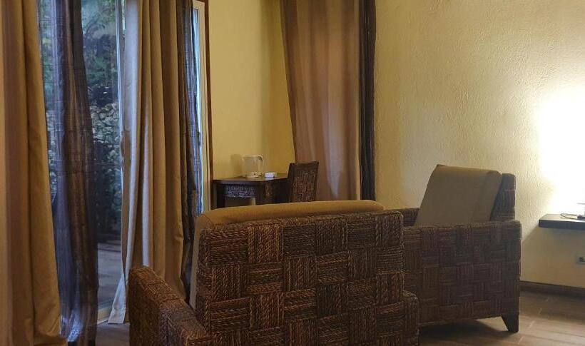 标准房带园景, Angelina Beach Resort & Italian Restaurant Malapascua