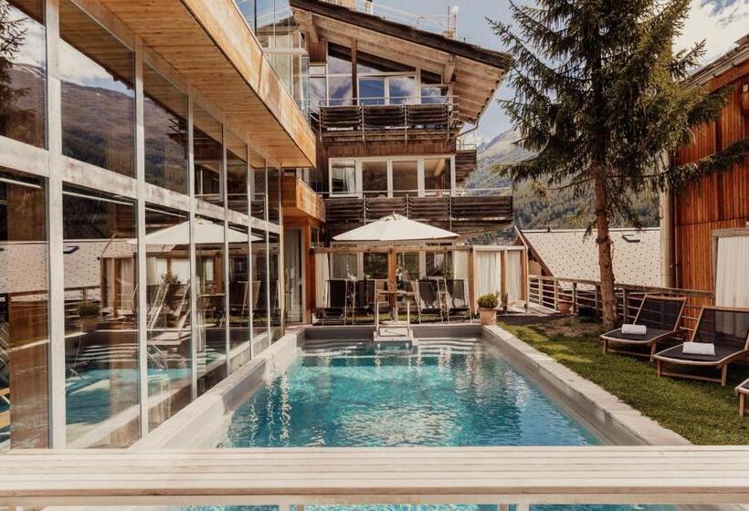 带花园景观及2个卧室的公寓, Backstage Hotel Serviced Apartments