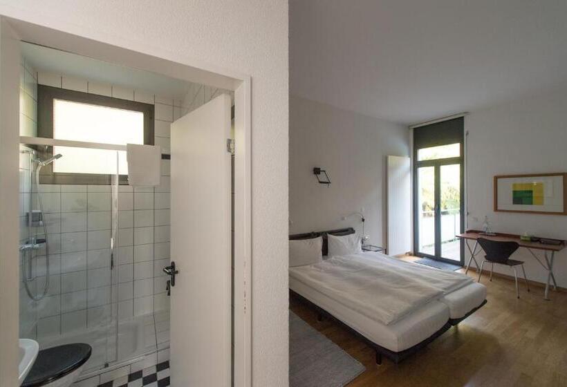 带花园景观的标准三人间, Albergo Ristorante Centovalli