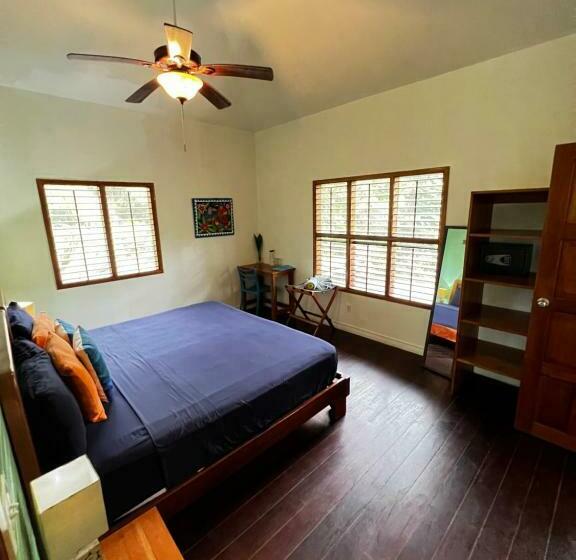 غرفة قياسية سرير كينج, Turtle Beach House