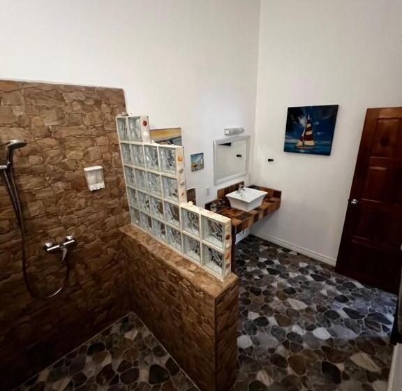 غرفة قياسية سرير كينج, Turtle Beach House