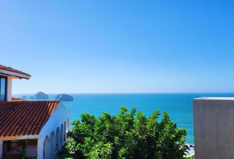 اتاق استاندارد با بالکن و چشم‌انداز دریا, Hill House Mazatlan   Bed & Breakfast