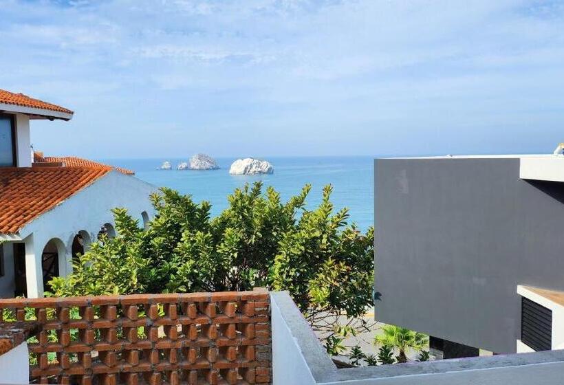 اتاق استاندارد با تخت بزرگ, Hill House Mazatlan   Bed & Breakfast