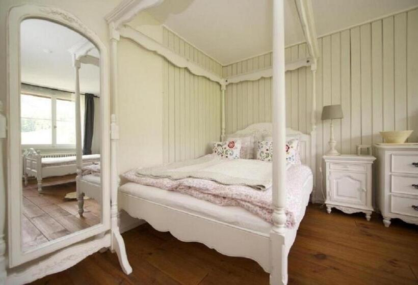 غرفة قياسية ثلاثية حمام مشترك, B&b Langenberg