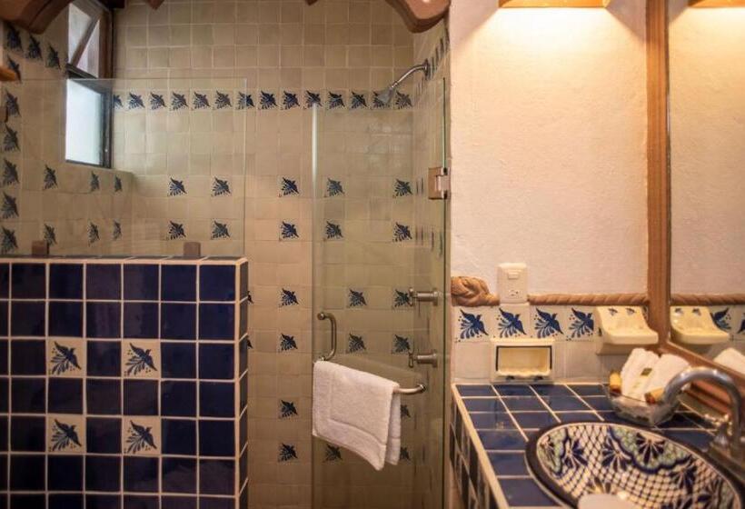 高级套房, El Alcazar