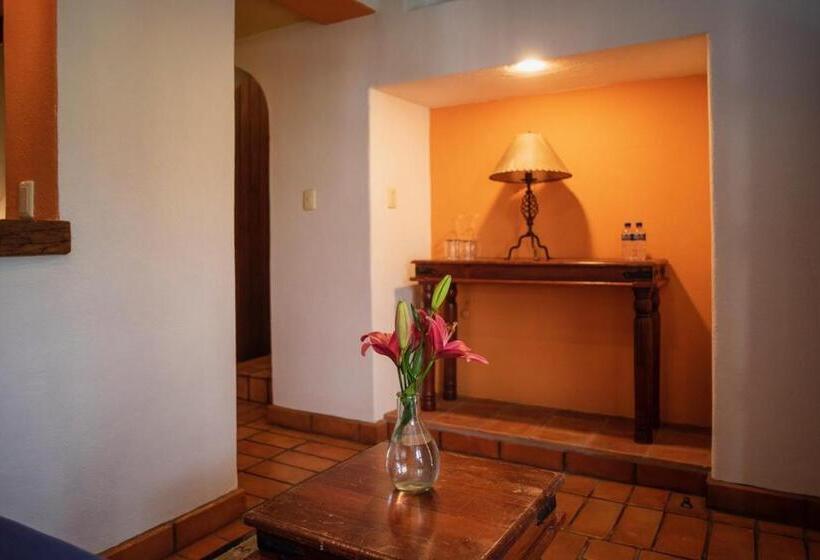 高级套房, El Alcazar