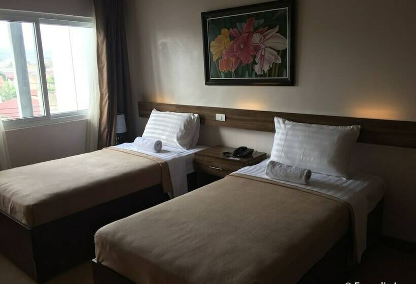 اتاق لوکس, Leope