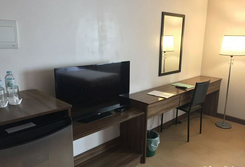 اتاق لوکس, Leope