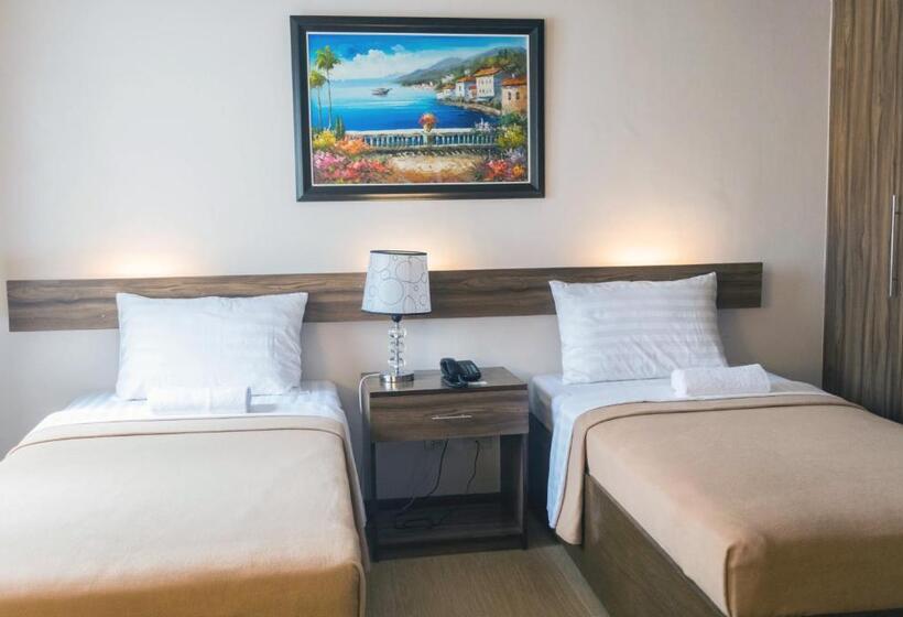 اتاق لوکس, Leope