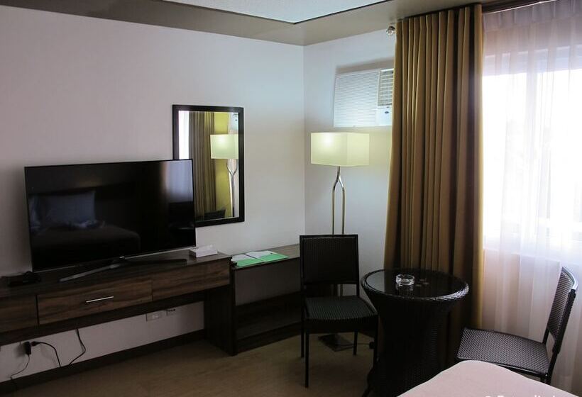 سوییت خانوادگی, Leope