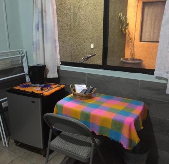 エコノミールーム, Pension Baja Paradise