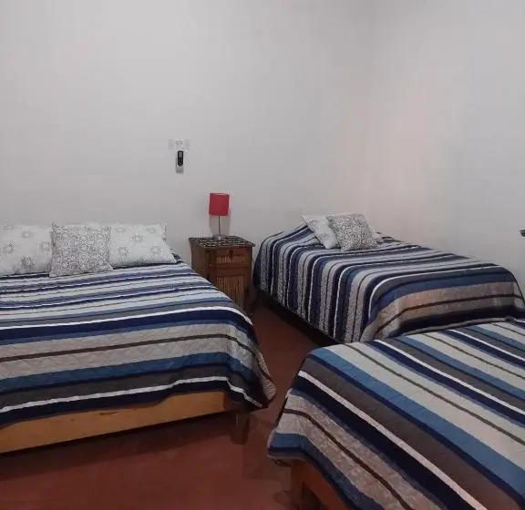 اتاق خانوادگی, Pension Baja Paradise