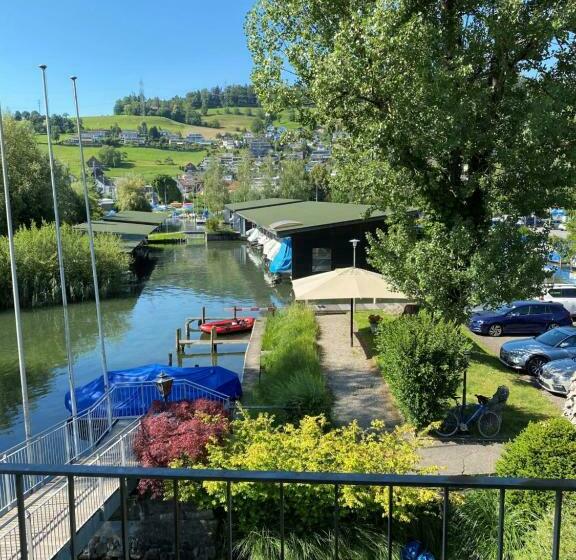 Классический Номер, Strandhotel Schmerikon