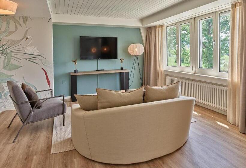 سوییت جونیور, Strandhotel Schmerikon