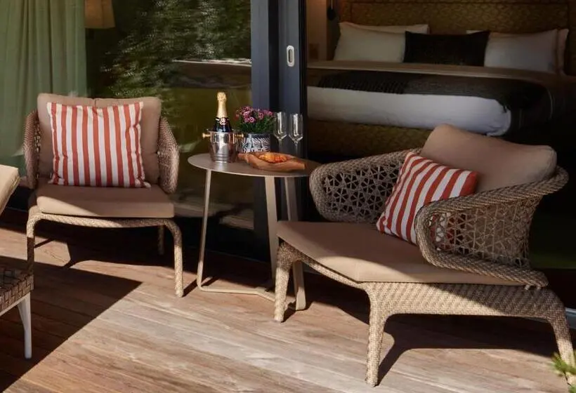 デラックスバンガロー, Strandhotel Schmerikon