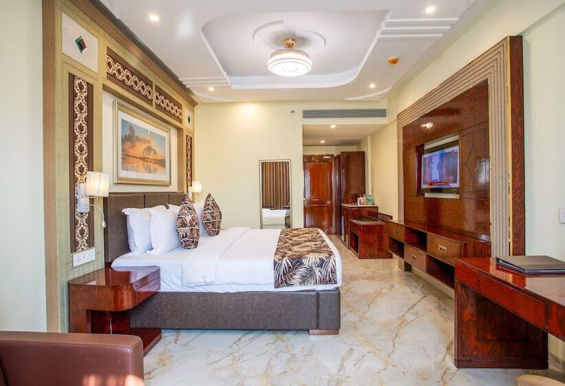 اتاق سوپریور, The Avenue Grand