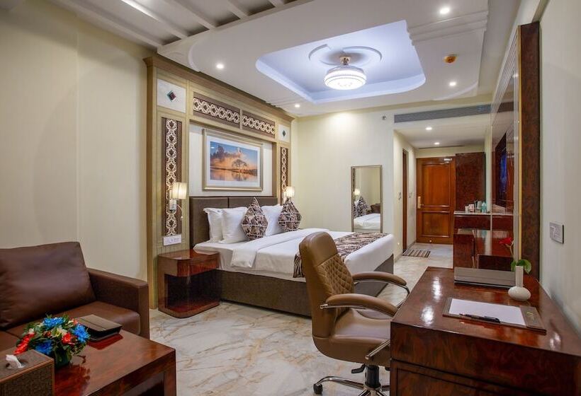 اتاق سوپریور, The Avenue Grand