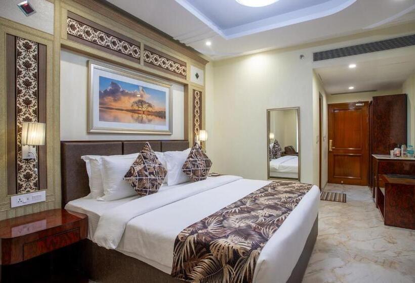اتاق سوپریور, The Avenue Grand