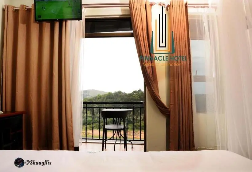 اتاق استاندارد با بالکن, Pinnacle Hotel Mbarara