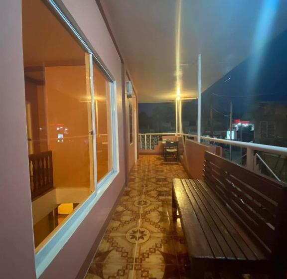 Четырехместный Номер Классик, Wilnags Inn Puerto Princesa Near Airport