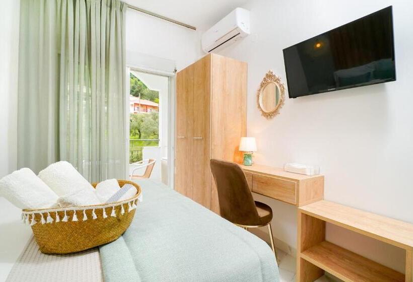 Superior studio mountain view, Blue Bay