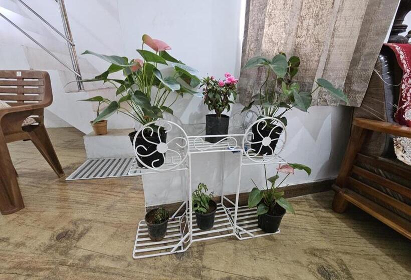 Номер Стандарт, The Happy Home Stay At Ooty