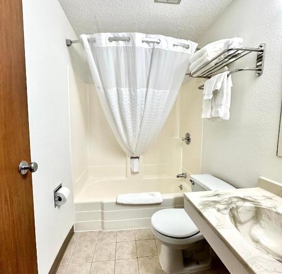 חדר סטנדרט, 8 Fergus Falls