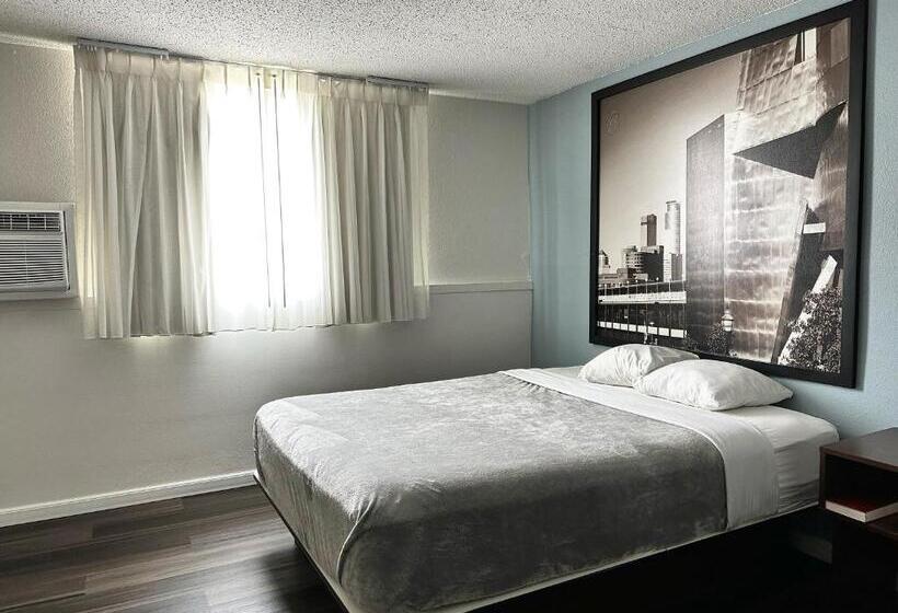 חדר סטנדרט מותאם לאדם עם מוגבלויות, 8 Fergus Falls