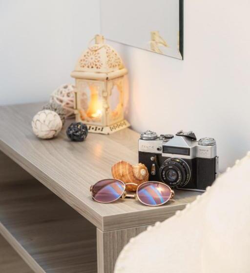 חדר סופריור לשלושה עם נוף לים, Summer Inn