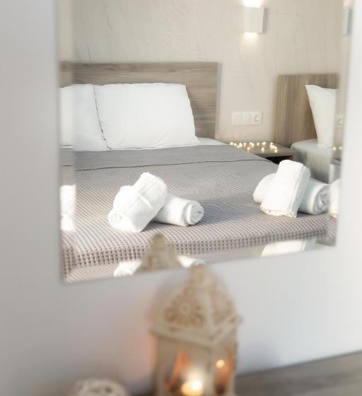 חדר סופריור לשלושה עם נוף לים, Summer Inn