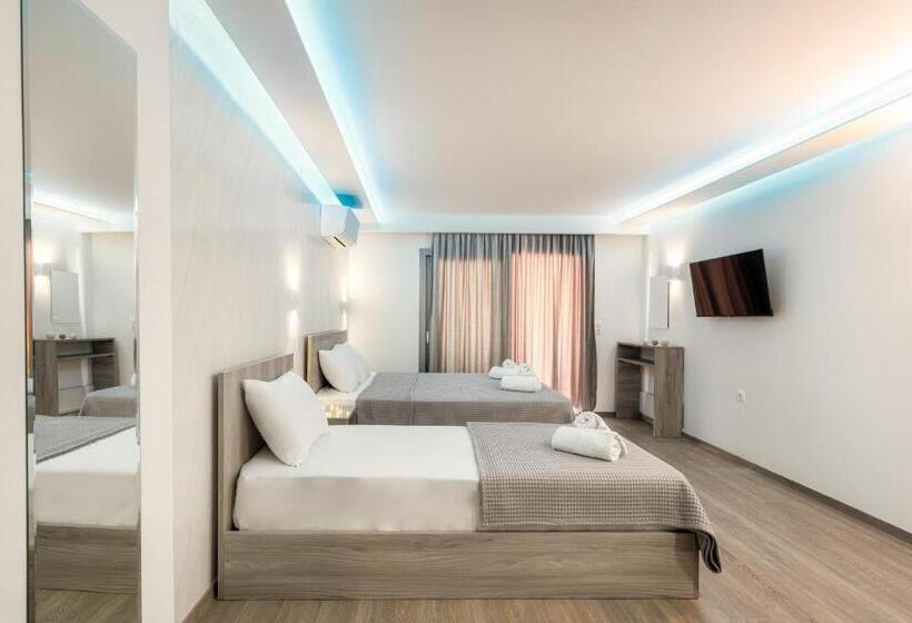 חדר סופריור לשלושה עם נוף לים, Summer Inn