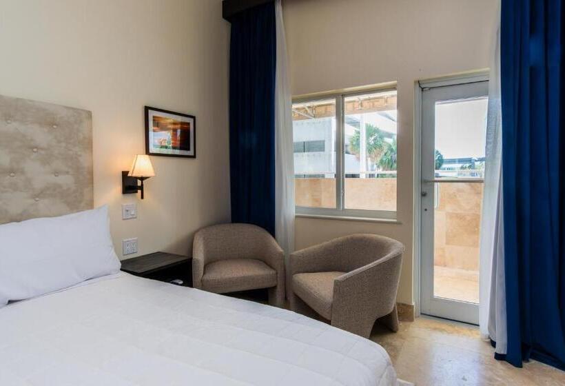 适合残疾人士使用的带超级大床的标准间, The Link Hotel South Beach