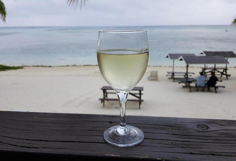 标准平房, Paradise Cove Lodge