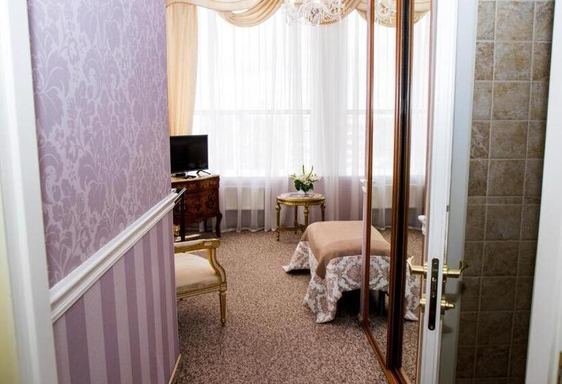 اتاق استاندارد یک نفره, Boutique Spa Casino Hotel Lybid Plaza
