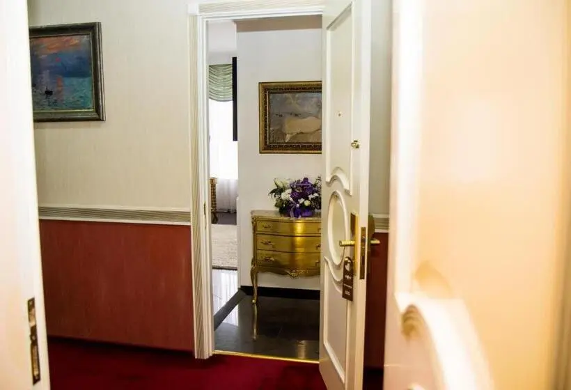 Presidenttisviitti, Boutique Spa Casino Hotel Lybid Plaza