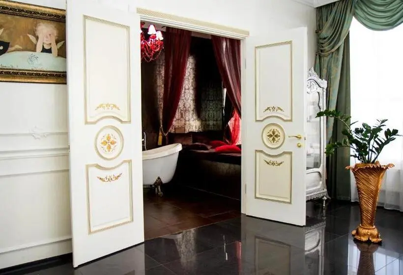 Presidenttisviitti, Boutique Spa Casino Hotel Lybid Plaza