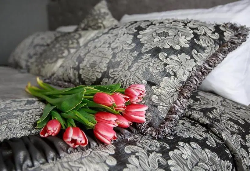 Sviitti, Boutique Spa Casino Hotel Lybid Plaza