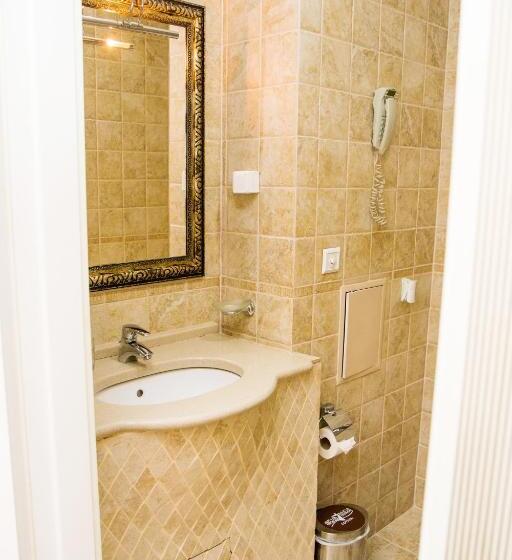 اتاق استاندارد یک نفره, Boutique Spa Casino Hotel Lybid Plaza