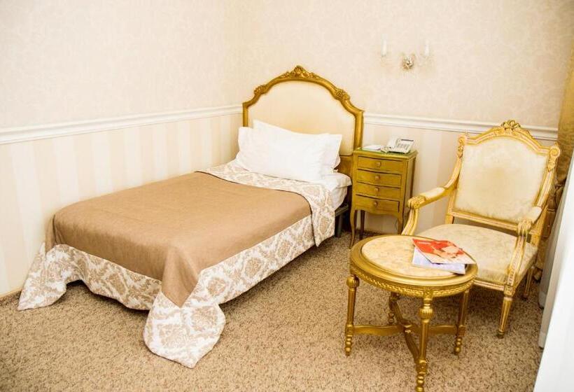 اتاق استاندارد یک نفره, Boutique Spa Casino Hotel Lybid Plaza