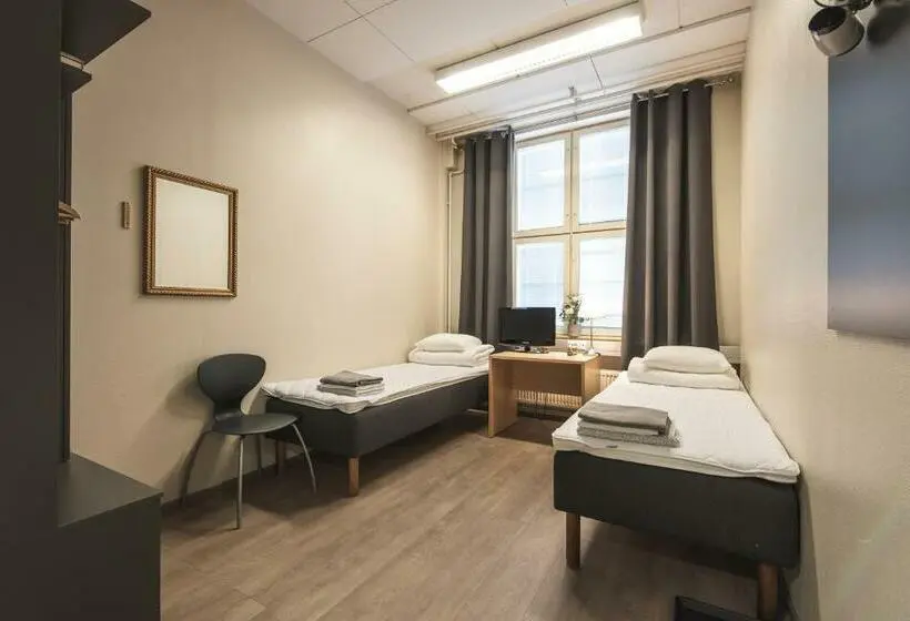 バス共有のスタンダードルーム, Hostel Hermanni
