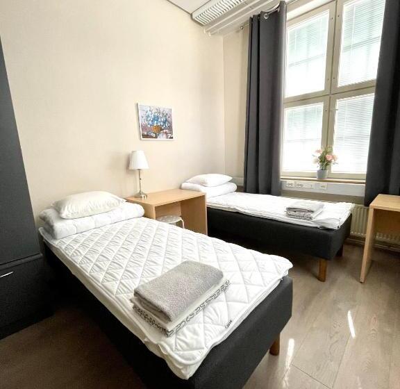 带共用浴室的标准房间, Hostel Hermanni