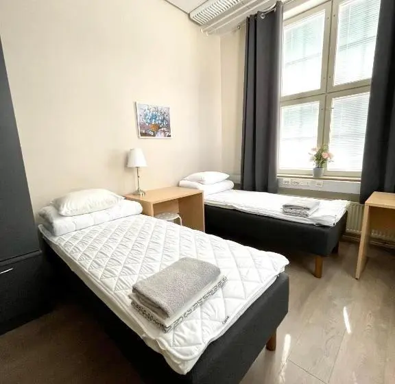 バス共有のスタンダードルーム, Hostel Hermanni