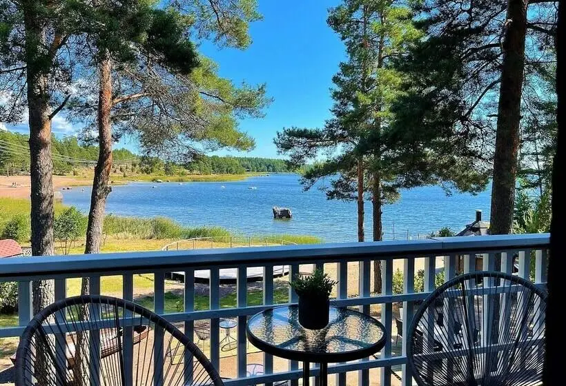 اتاق استاندارد با بالکن و چشم‌انداز دریا, Beach Hotel Santalahti
