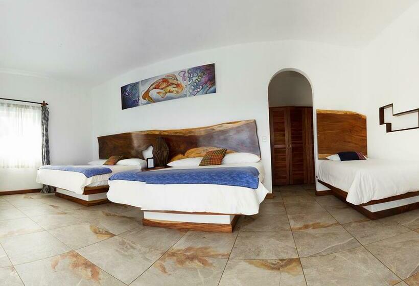 اتاق استاندارد سه نفره, Dos Mundos Pacific Resort