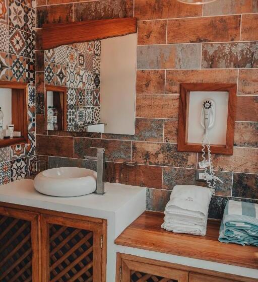 اتاق لوکس, Dos Mundos Pacific Resort